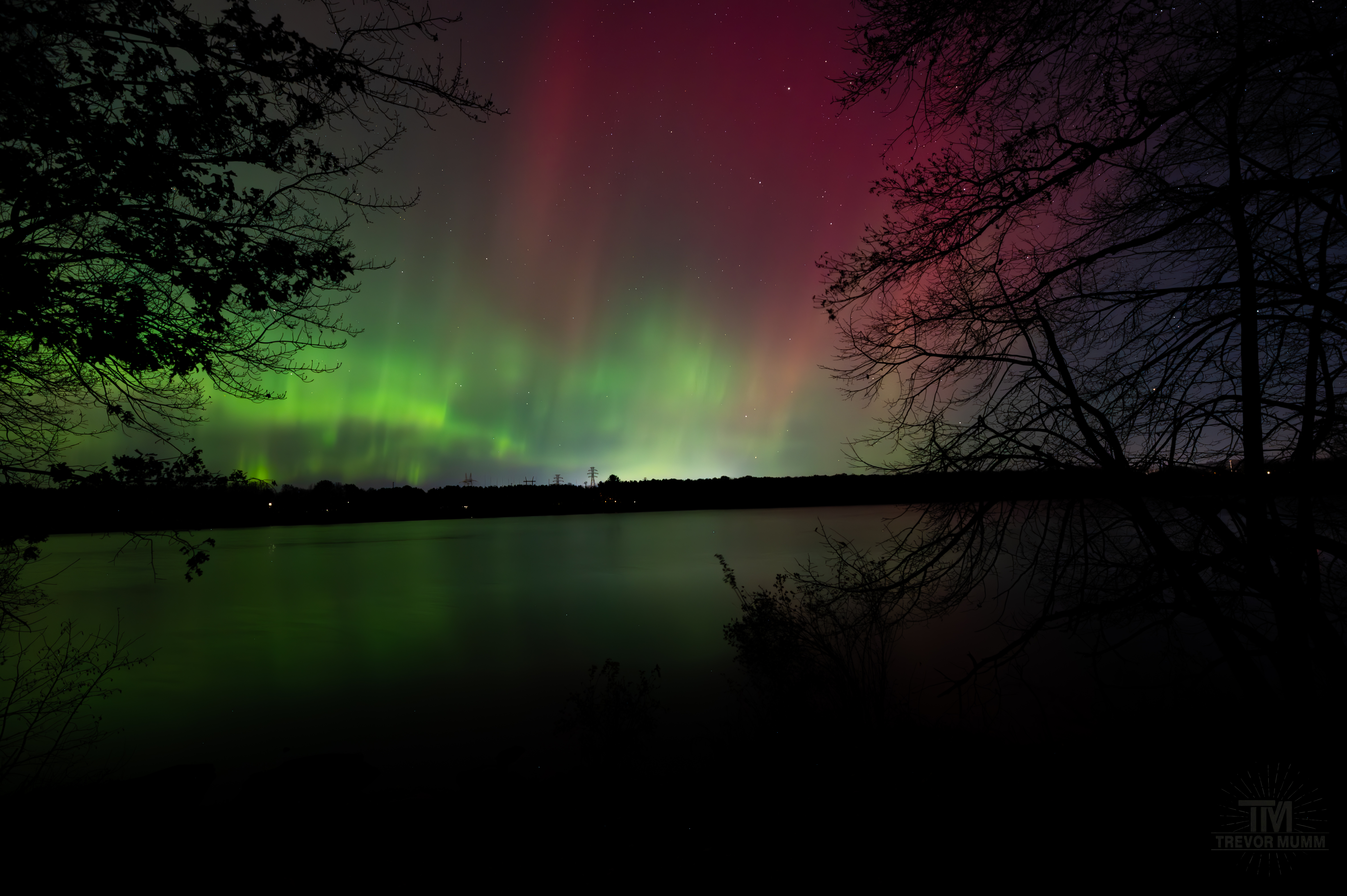 Aurora Borealis | Eau Claire, WI 11-12-2025