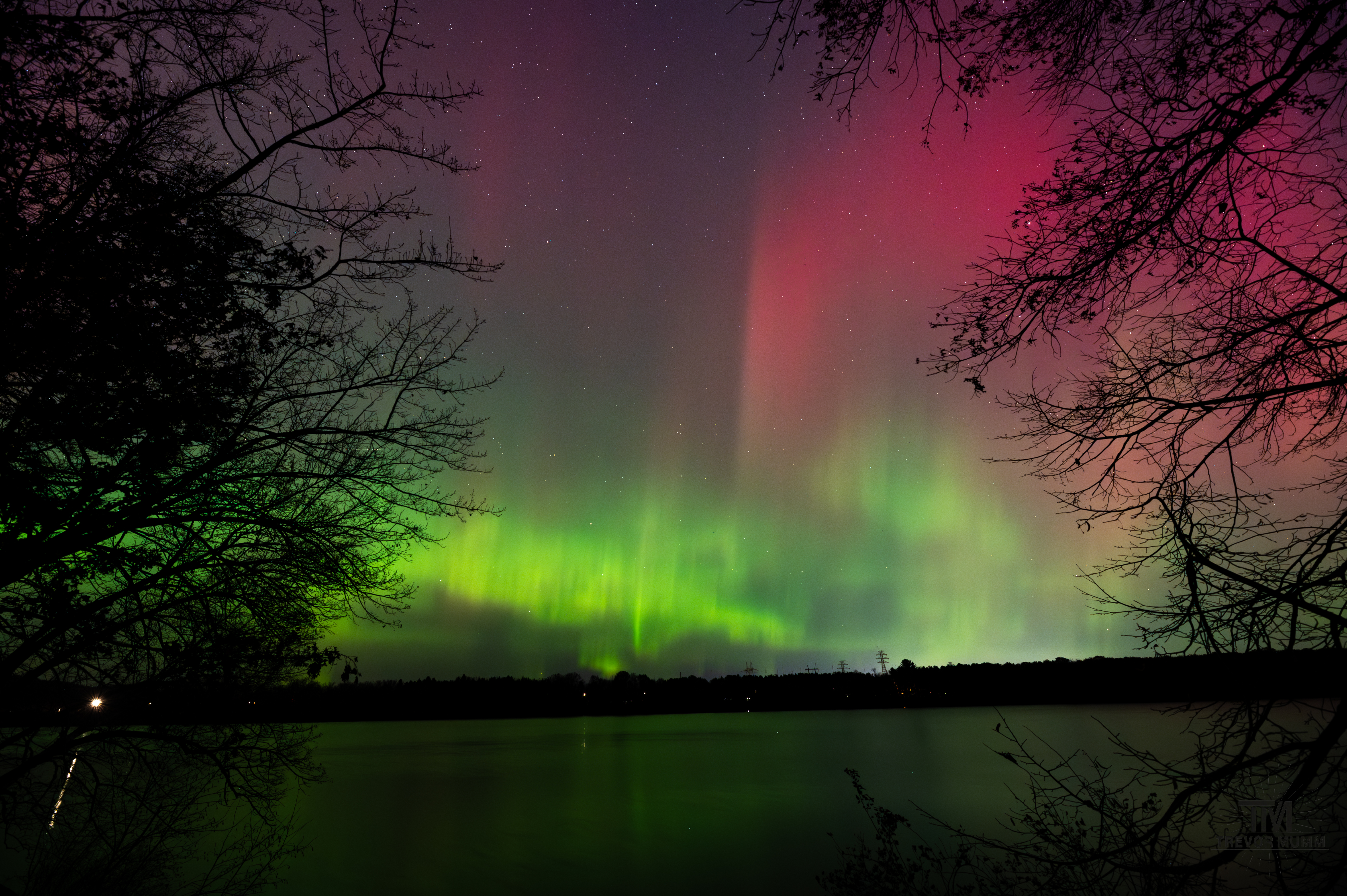 Aurora Borealis | Eau Claire, WI 11-12-2025