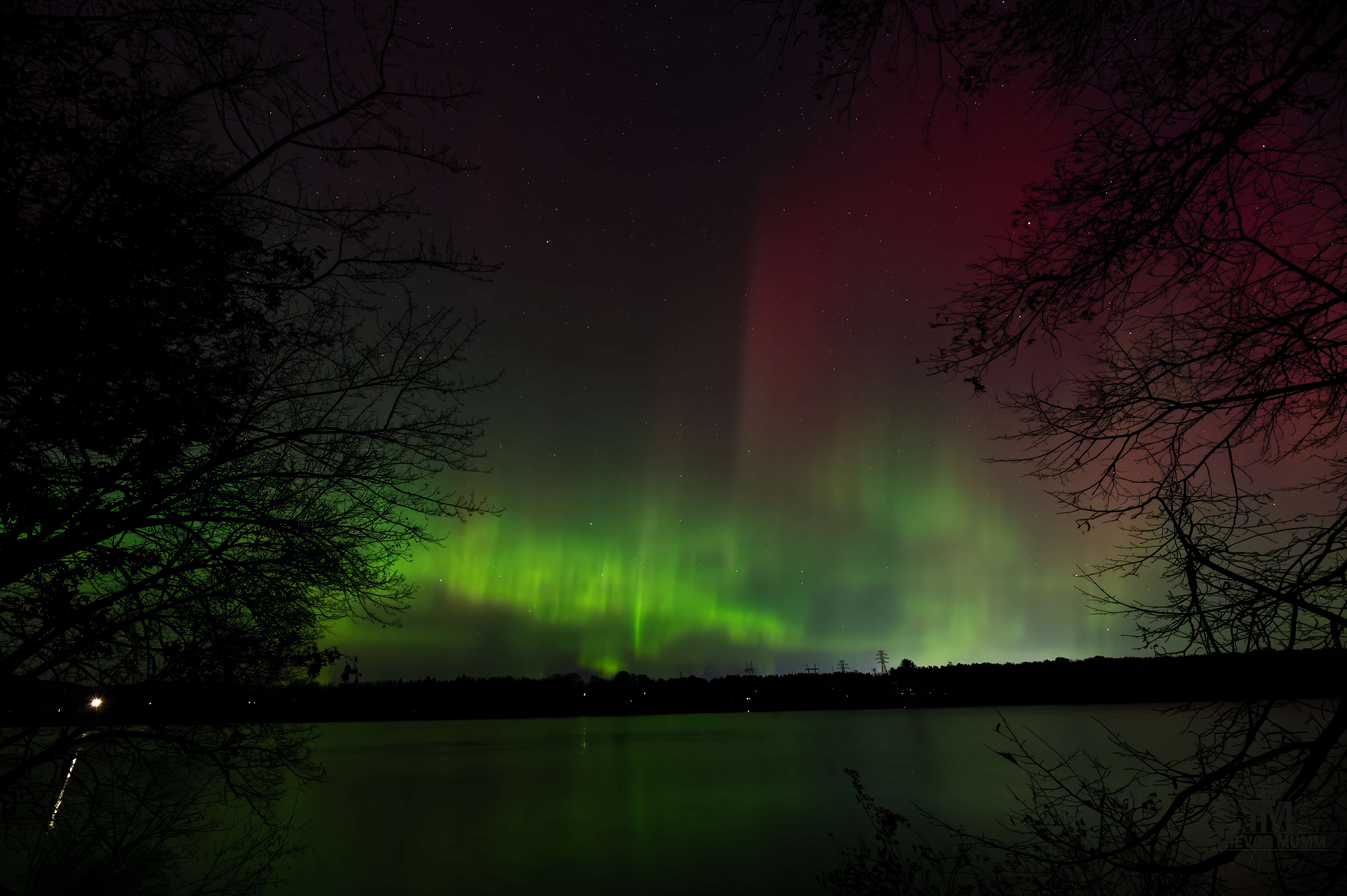 Aurora Borealis | Eau Claire, WI 11-12-2025